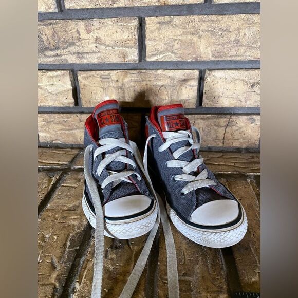Kids high top red‎ and grey converse - Picture 1 of 6